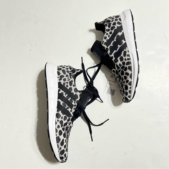 Adidas Leopard SWIFT RUN SHOES Size 9 - Picture 10 of 14